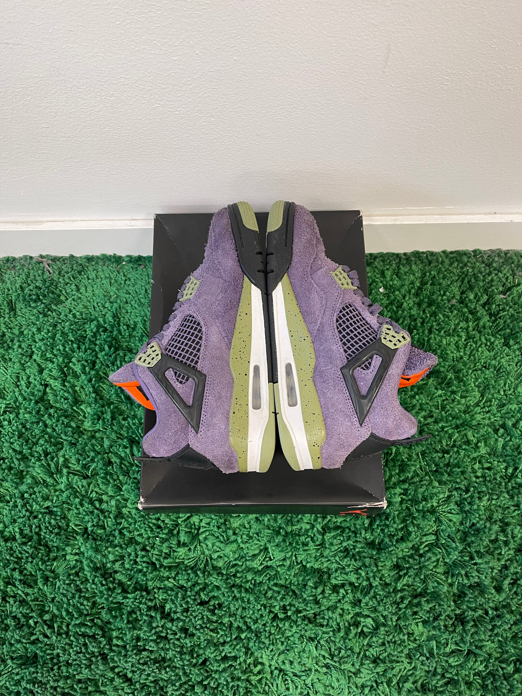 Used Jordan 4 Retro Canyon Purple (Women’s)