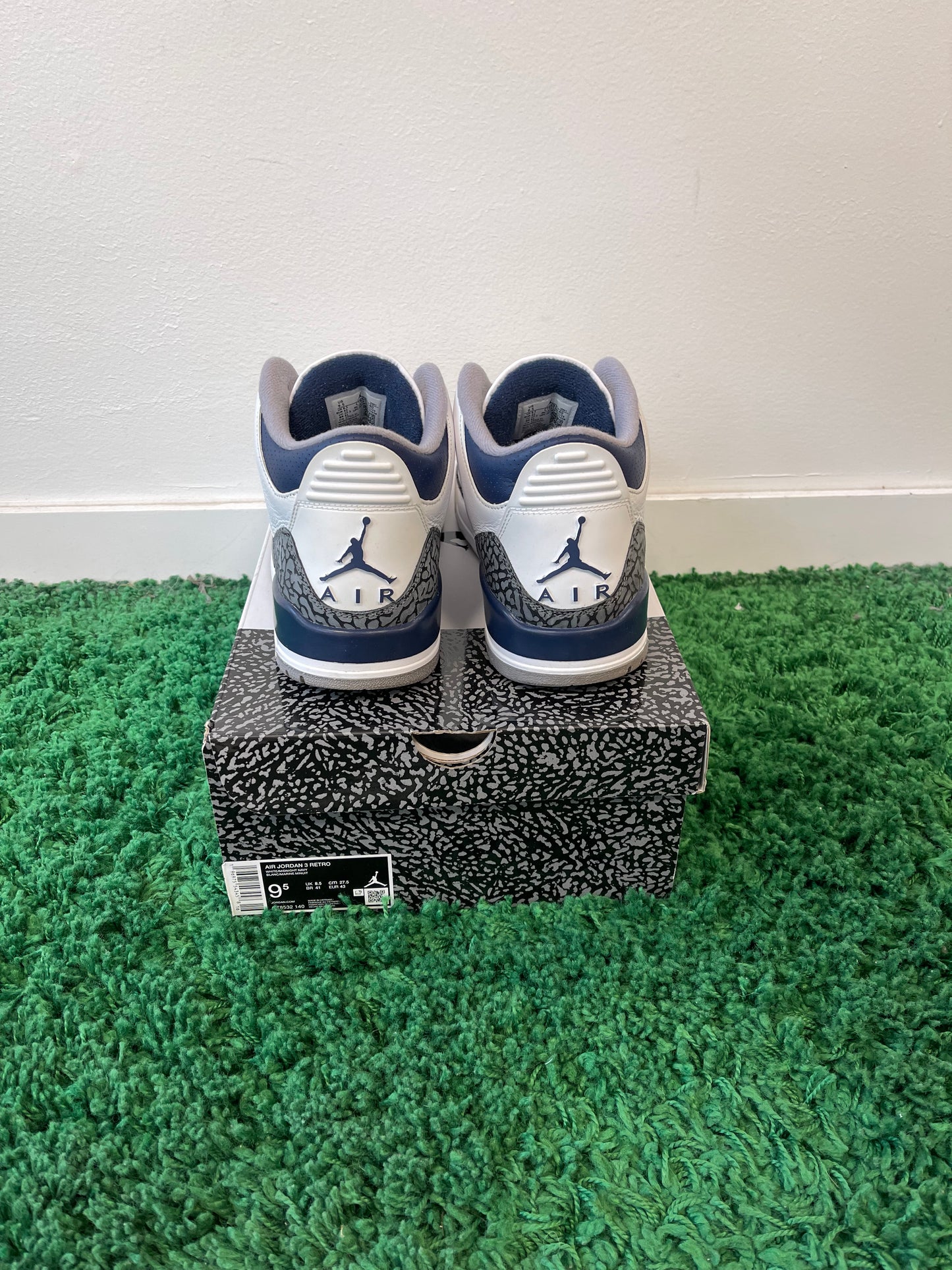 Used Jordan 3 Retro Midnight Navy (Men’s)