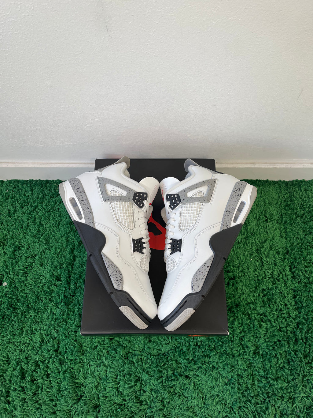 Used Jordan 4 Retro White Cement 2025 (Men’s)