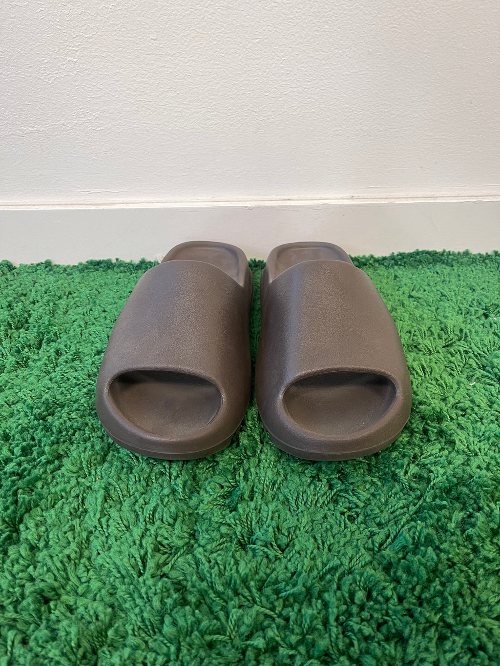 Used YZY YS-01 Chocolate (Men’s)