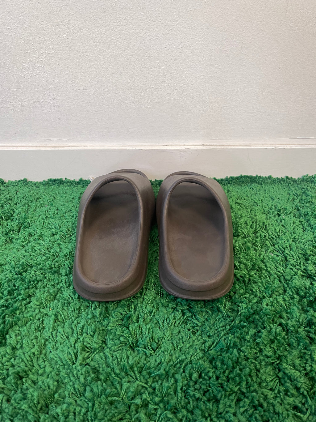 Used YZY YS-01 Chocolate (Men’s)
