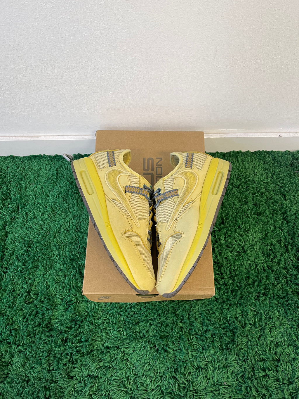 Used Nike Air Max 1 Travis Scott Cactus Jack Saturn Gold #2 (Men’s)