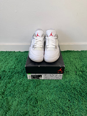 Used Jordan 4 Retro White Oreo 2021 (Youth)